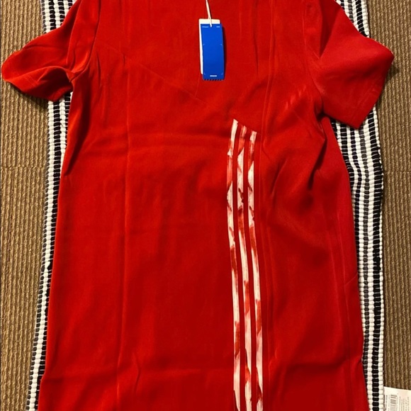 Adidas - Picture 2 of 6